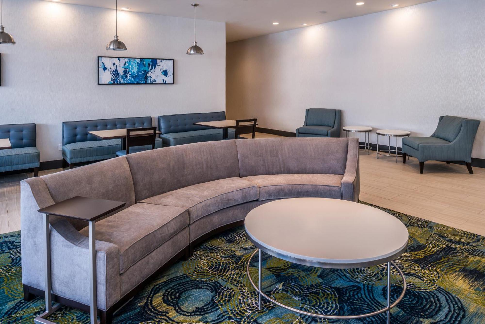 Holiday Inn Detroit Northwest - Livonia By Ihg Экстерьер фото