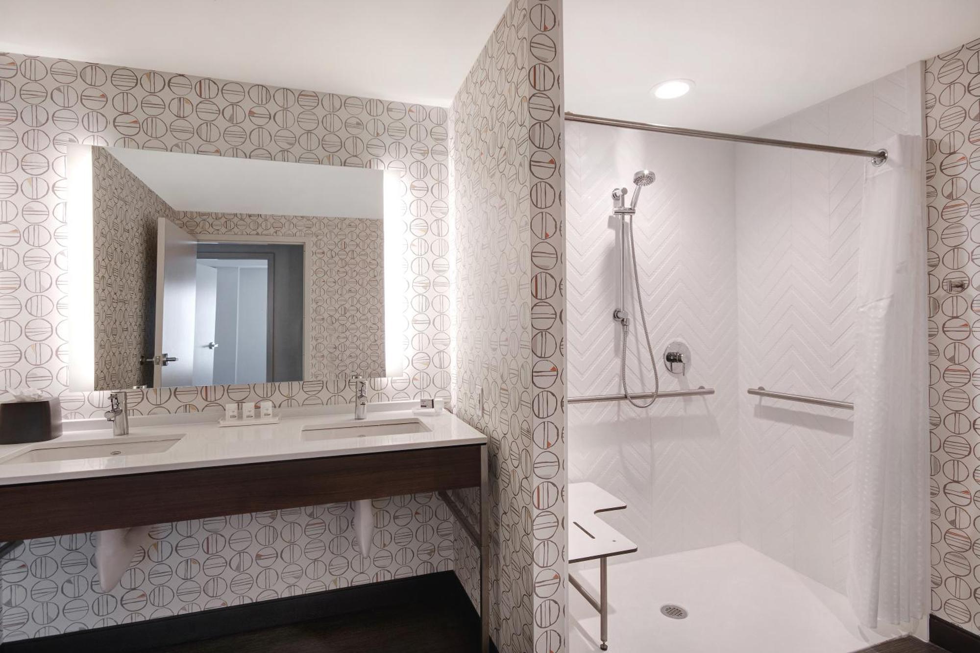 Holiday Inn Detroit Northwest - Livonia By Ihg Экстерьер фото