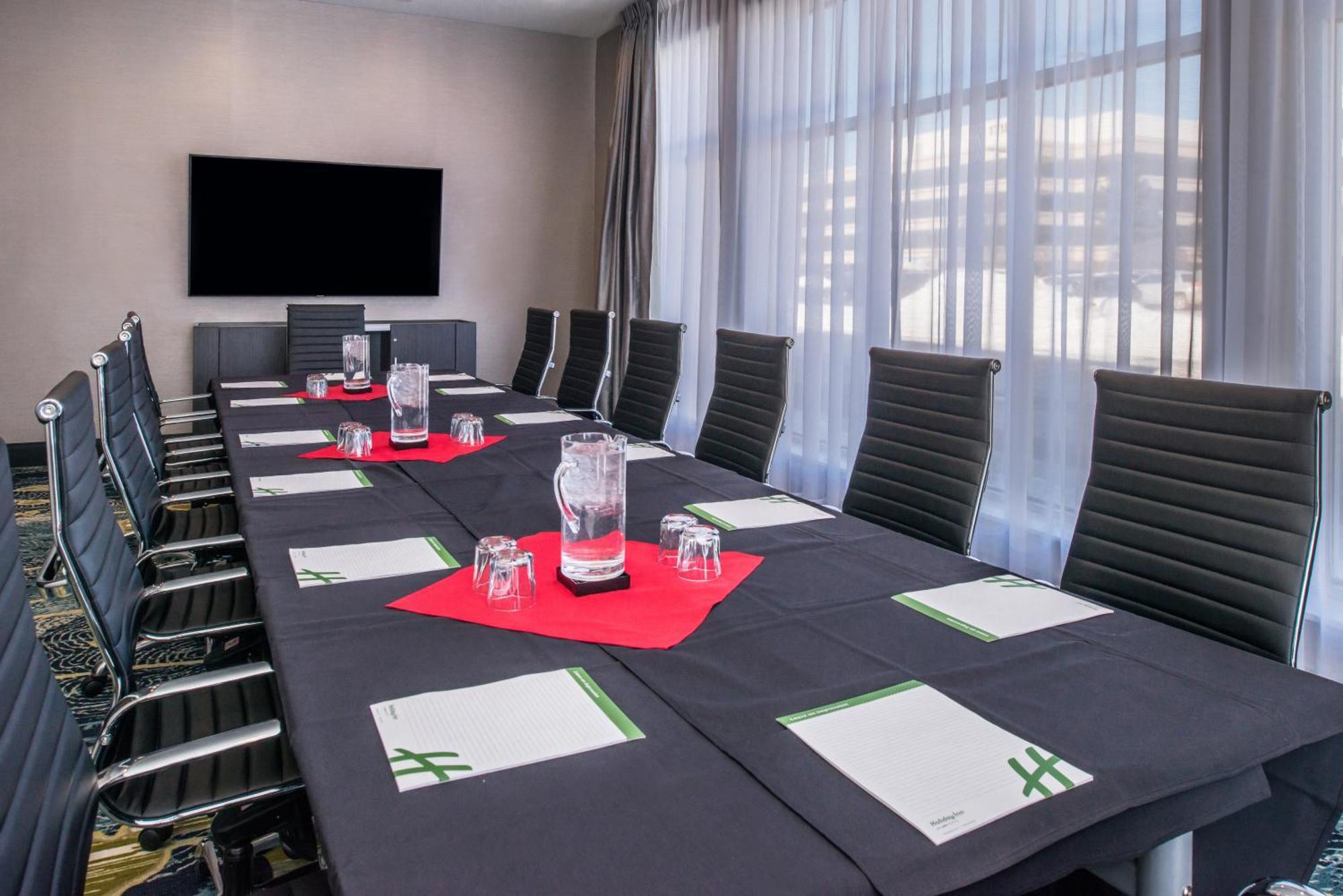 Holiday Inn Detroit Northwest - Livonia By Ihg Экстерьер фото