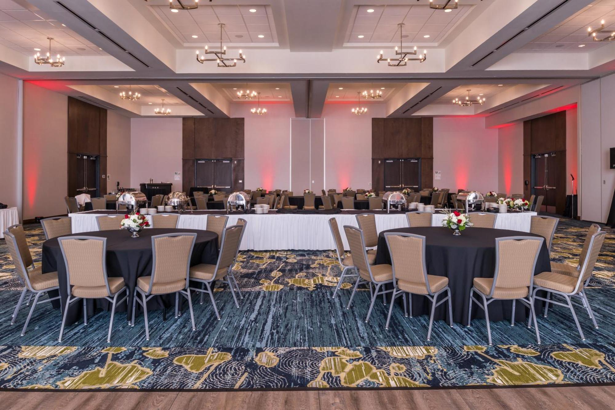Holiday Inn Detroit Northwest - Livonia By Ihg Экстерьер фото