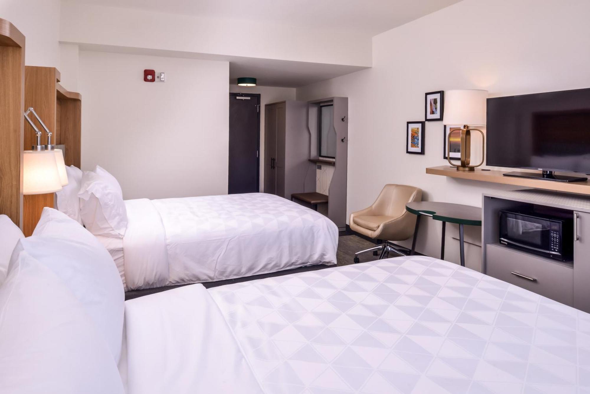 Holiday Inn Detroit Northwest - Livonia By Ihg Экстерьер фото