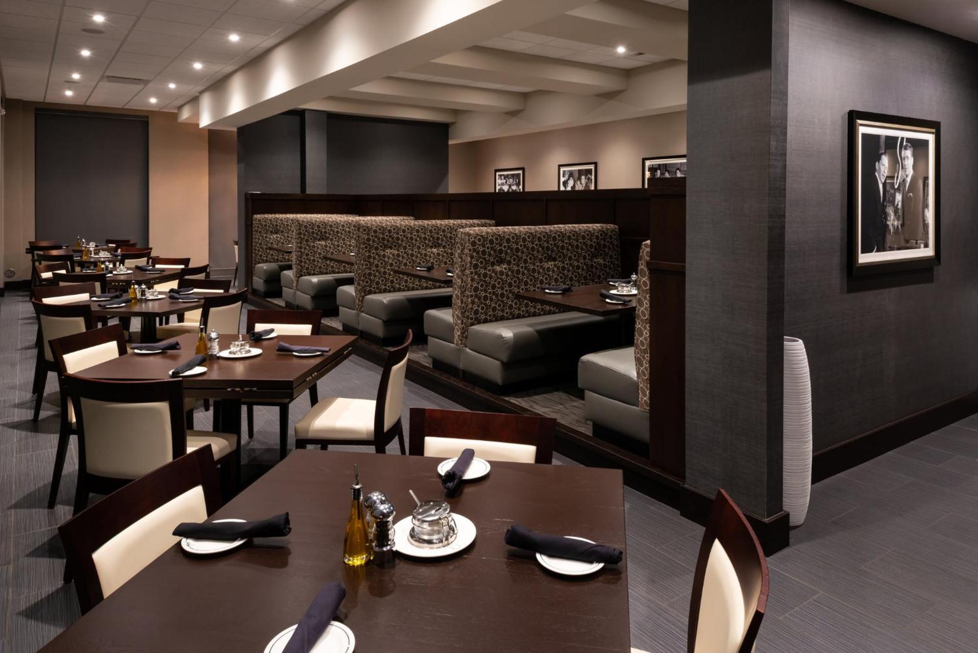 Holiday Inn Detroit Northwest - Livonia By Ihg Экстерьер фото